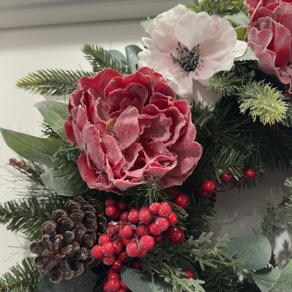 NWT Hand Crafted Winter 12” Wreath Red, White, and Green Pine Cones and Berries
